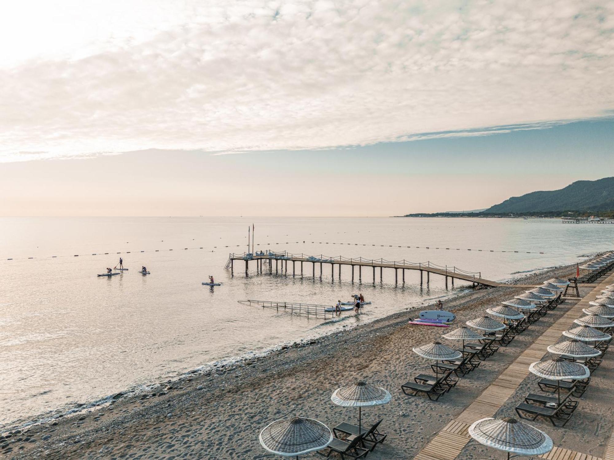 Balmy Beach Resort Kemer Exteriör bild